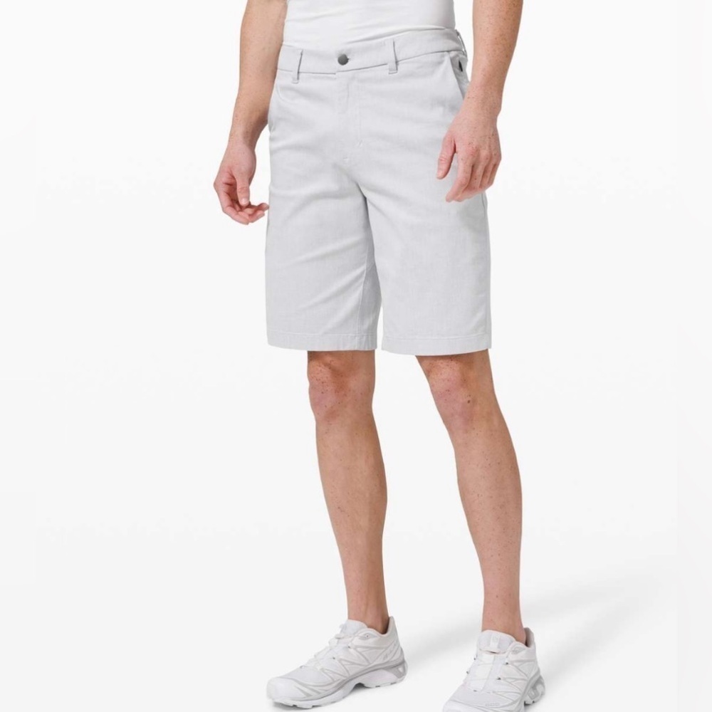 Lululemon Gray Qwick Oxford 11" Commission Shorts